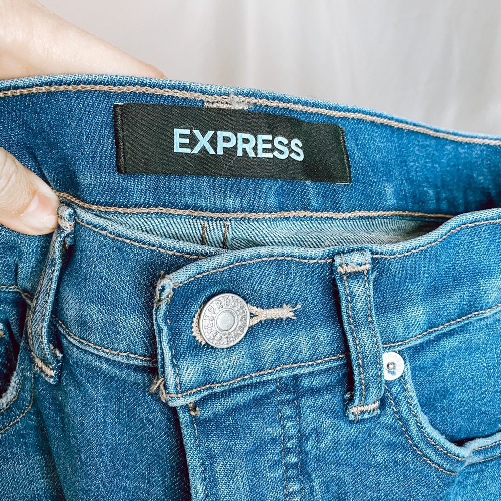 Express Mom Jean Super High Rise - Picture 10 of 11